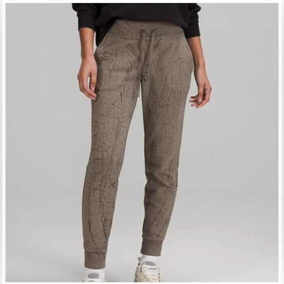 Lululemon warm Down Jogger. NWT. 2 - Picture 1 of 12